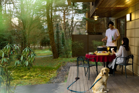 軽井沢マリオットホテル 新プラン Terrace Dinner Stay 愛犬と楽しむ本格bbq付 を発売 5月15日 9月30日 動物のリアルを伝えるwebメディア Reanimal