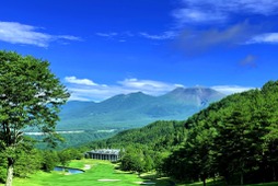 ペット専用客室ありのホテルも併設したゴルフ倶楽部が軽井沢にオープン 画像