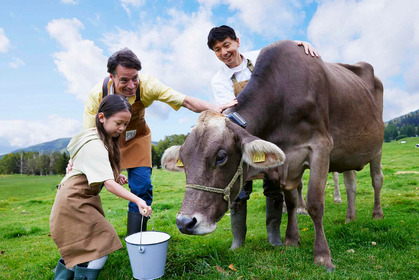 家族で酪農体験できる「酪農ファミリーステイ」プランを販売、リゾナーレトマム…7月1日～8月30日 画像